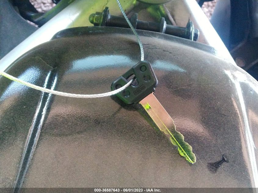 2002 YAMAHA YZF600 R - JYA5AHE0X2A029721