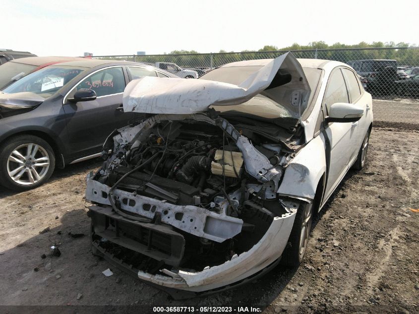 2016 FORD FOCUS SE - 1FADP3F22GL381890