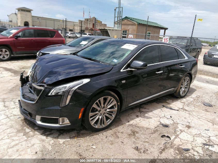 2018 CADILLAC XTS PLATINUM - 2G61T5S35J9131760