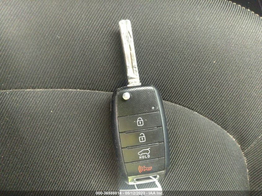 2015 KIA SOUL + - KNDJP3A59F7163144