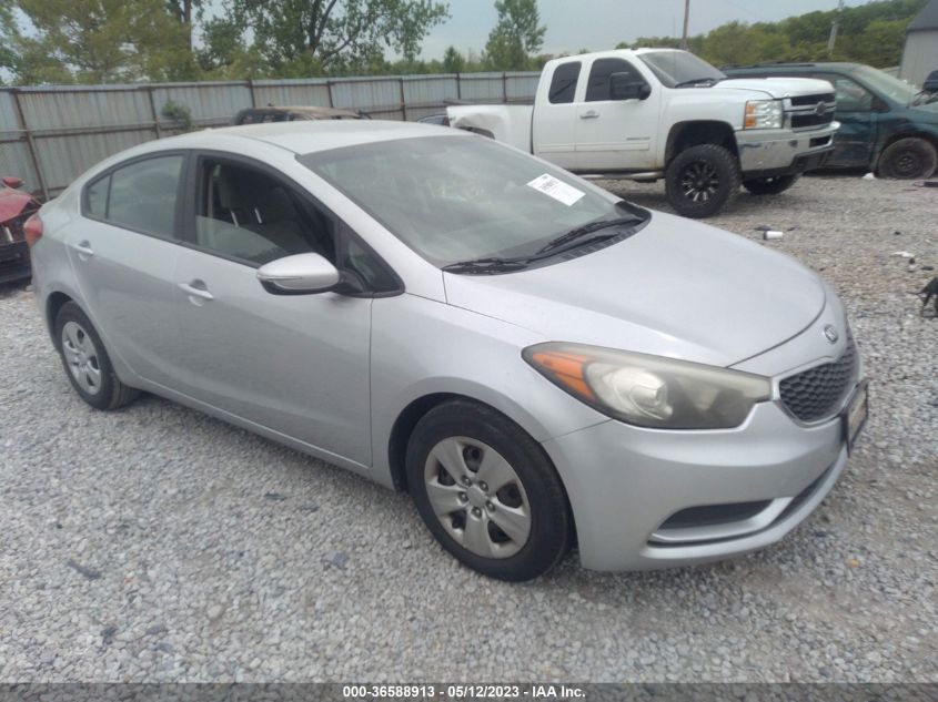 2016 KIA FORTE LX - KNAFX4A64G5499640