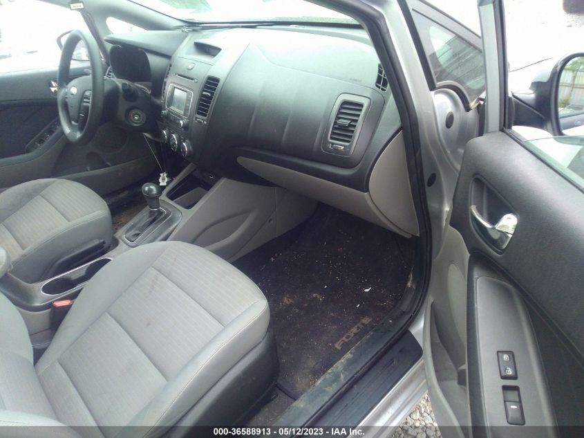 2016 KIA FORTE LX - KNAFX4A64G5499640