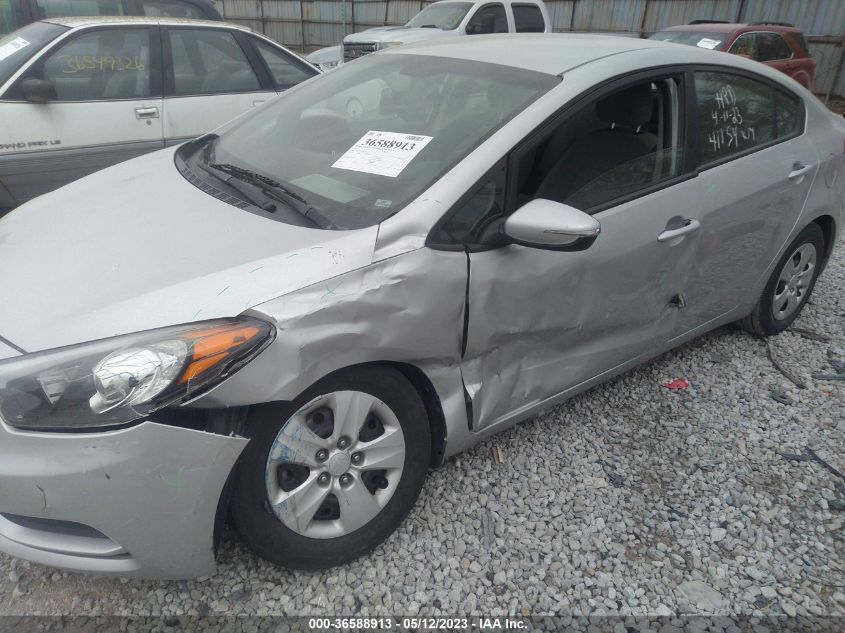 2016 KIA FORTE LX - KNAFX4A64G5499640