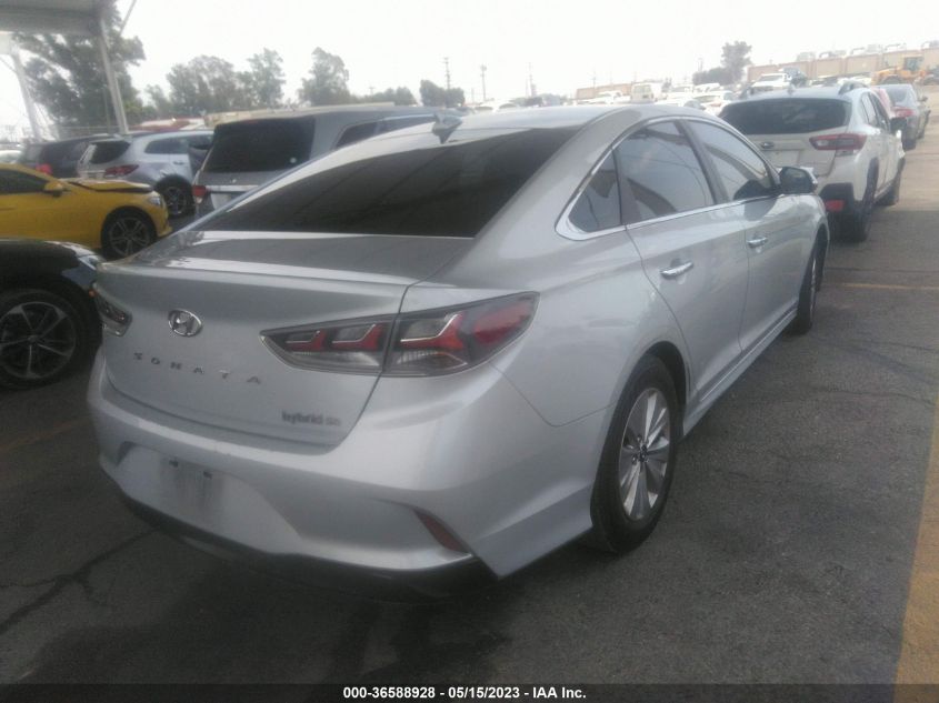 2018 HYUNDAI SONATA HYBRID SE - KMHE24L32JA080955