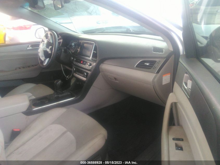 2018 HYUNDAI SONATA HYBRID SE - KMHE24L32JA080955