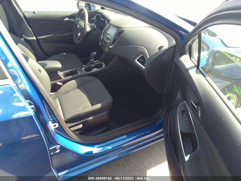 2018 CHEVROLET CRUZE LT - 1G1BE5SM0J7180735