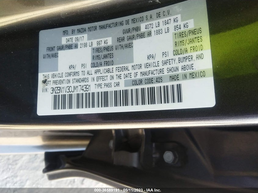 VIN 3MZBN1V30JM174391 2018 MAZDA MAZDA3 4-DOOR TOURING