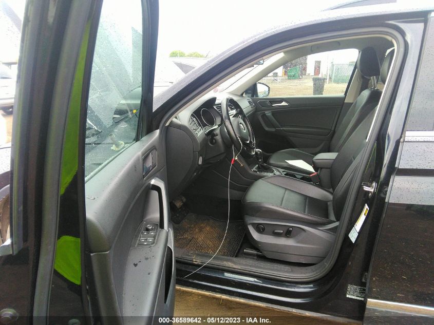 2018 VOLKSWAGEN TIGUAN SEL/SE - 3VV2B7AX3JM001800