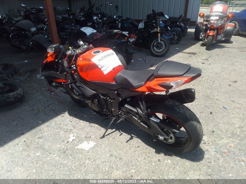 2022 SUZUKI GSX-R600 - JS1GN7FA5N7100175