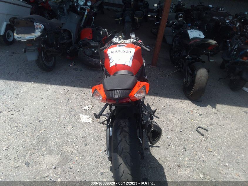 2022 SUZUKI GSX-R600 - JS1GN7FA5N7100175
