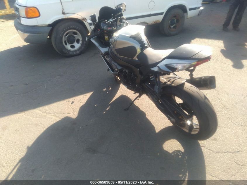 2021 SUZUKI GSX-R750 - JS1GR7MA1M7100308