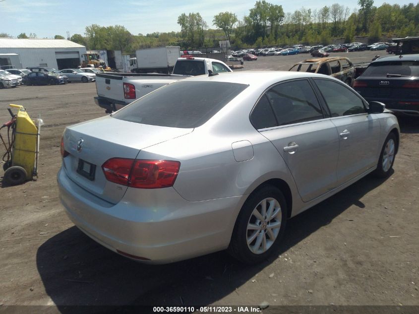 2014 VOLKSWAGEN JETTA SEDAN SE W/CONNECTIVITY/SUNROOF - 3VWB17AJ4EM431495