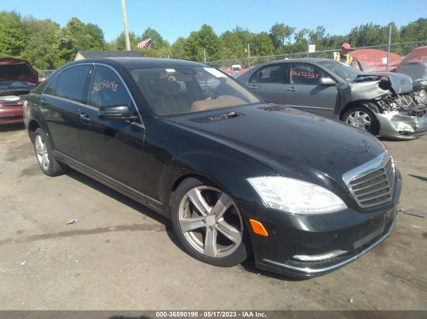 2013 MERCEDES-BENZ S-CLASS S 550 - WDDNG9EBXDA535715