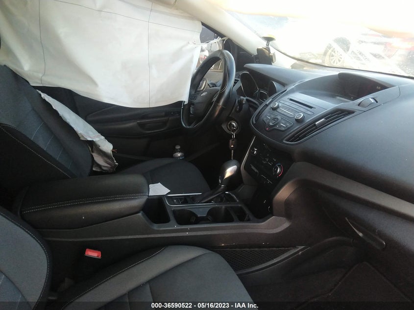 VIN 1FMCU0F75JUB11381 2018 FORD ESCAPE S
