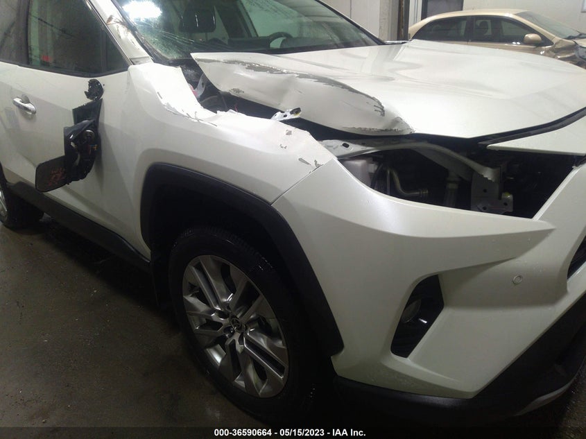 VIN 2T3N1RFV4MW194219 2021 TOYOTA RAV4 LIMITED