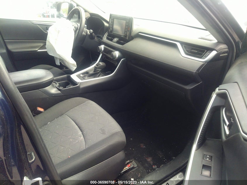VIN 2T3W1RFV6LC066181 2020 TOYOTA RAV4 XLE
