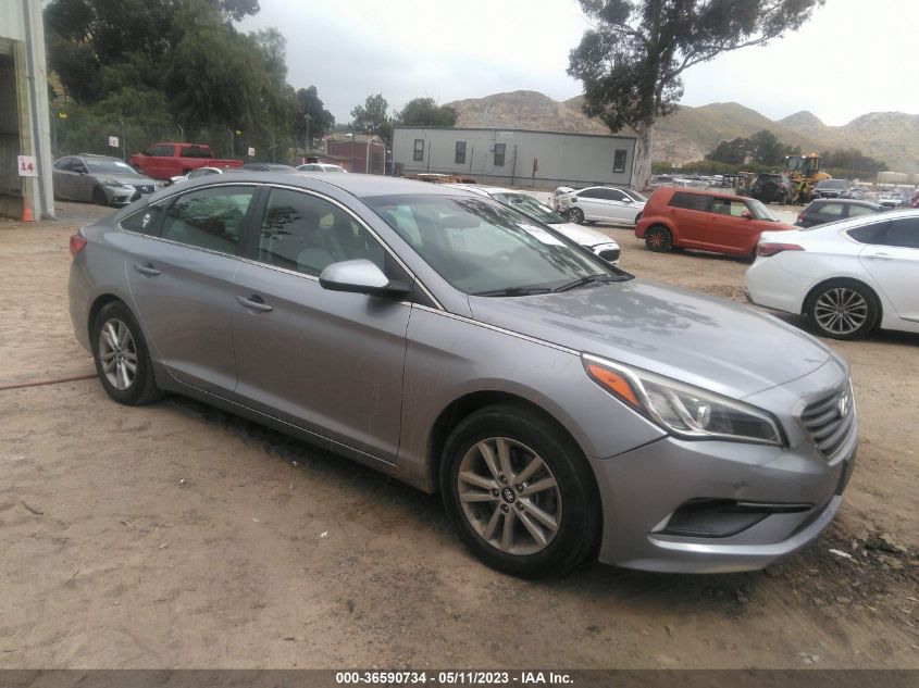 2015 HYUNDAI SONATA 2.4L SE - 5NPE24AF2FH154540