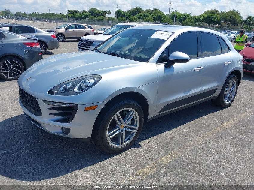 VIN WP1AA2A56JLB02263 2018 PORSCHE MACAN