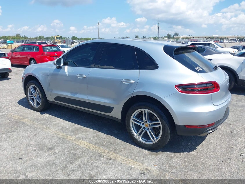 VIN WP1AA2A56JLB02263 2018 PORSCHE MACAN