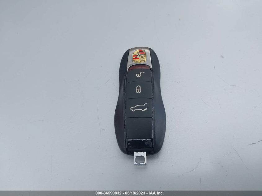 VIN WP1AA2A56JLB02263 2018 PORSCHE MACAN