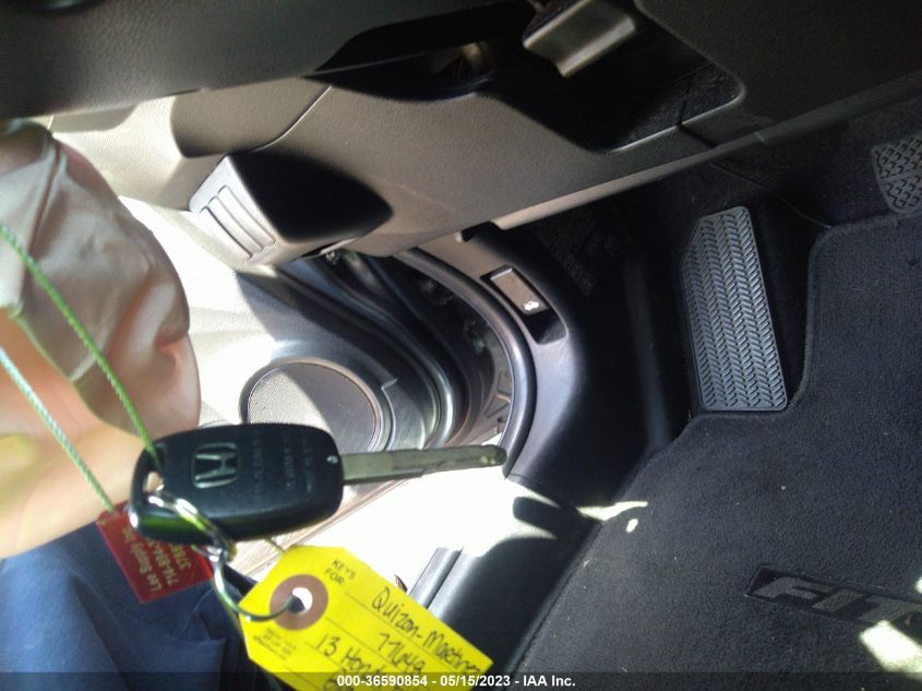 2013 HONDA FIT - JHMGE8H38DC026586