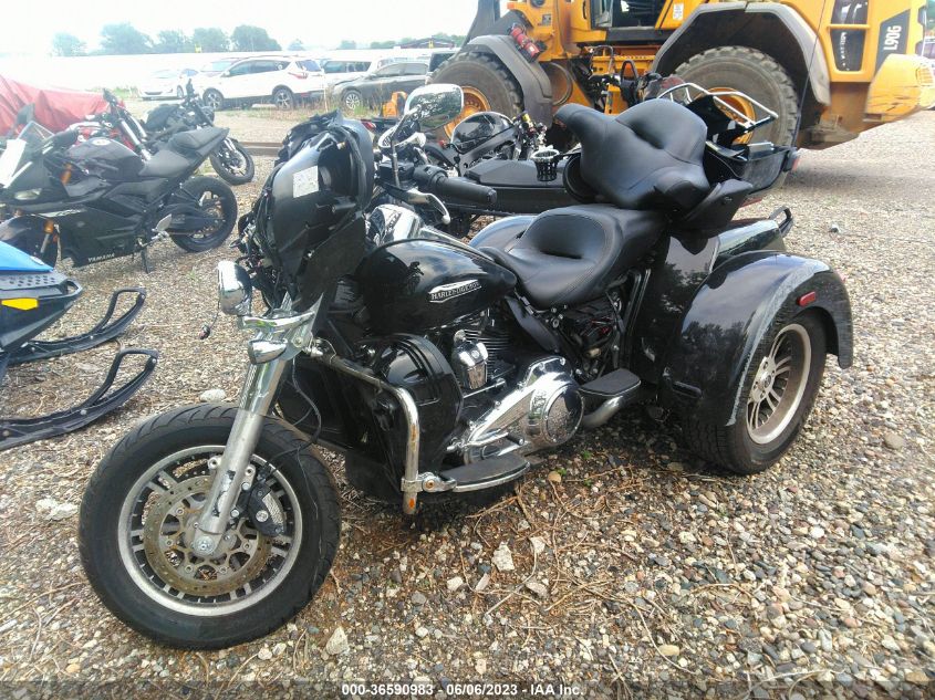 2019 HARLEY-DAVIDSON FLHTCUTG - 5HD1MAFA2KB856977