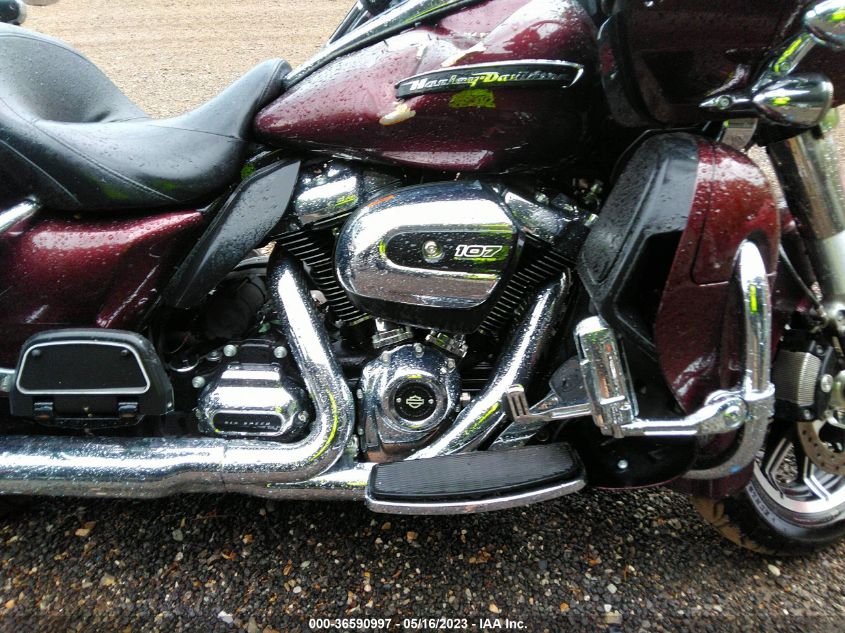 2018 HARLEY-DAVIDSON FLTRU - 1HD1KGD15JB667158