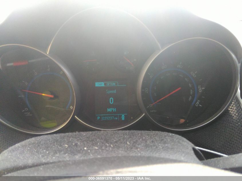 2016 CHEVROLET CRUZE LIMITED LT - 1G1PE5SB3G7101376