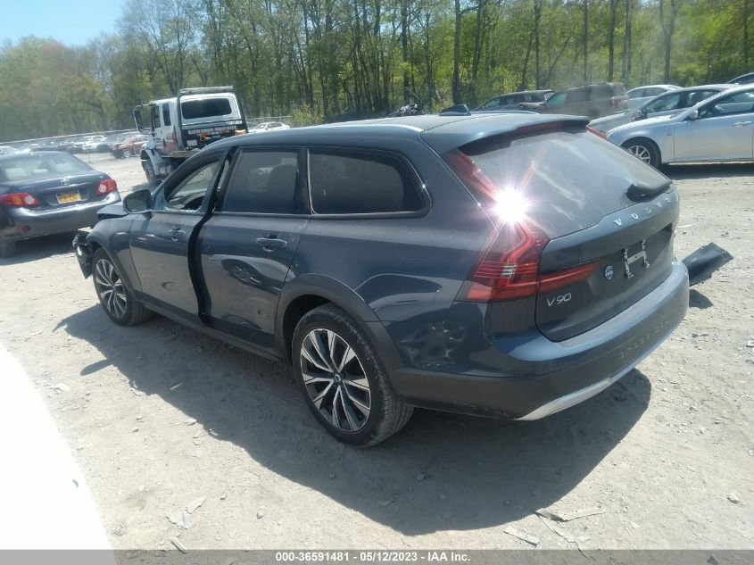2021 VOLVO V90 CROSS COUNTRY YV4A22NL8M1136659