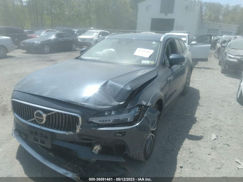 2021 VOLVO V90 CROSS COUNTRY YV4A22NL8M1136659