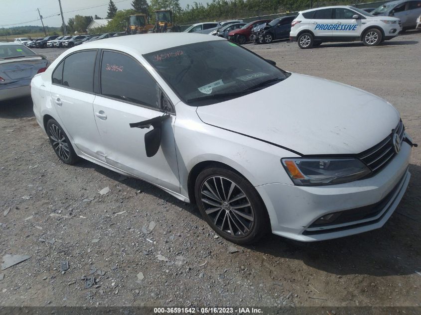 2016 VOLKSWAGEN JETTA SEDAN 1.8T SPORT - 3VWB17AJ2GM409658