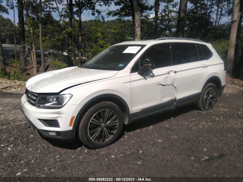 2018 VOLKSWAGEN TIGUAN SEL/SE - 3VV3B7AX3JM120158