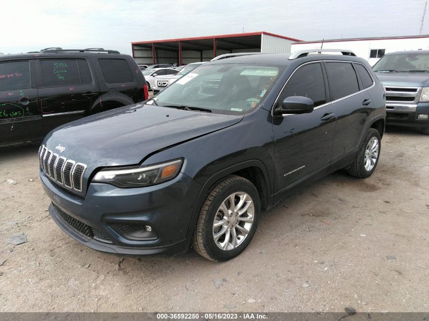 1C4PJLCB6KD366082 Jeep Cherokee LATITUDE 2