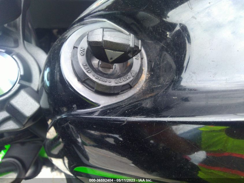 2017 KAWASAKI EX650 F - JKAEXEK19HDH02593
