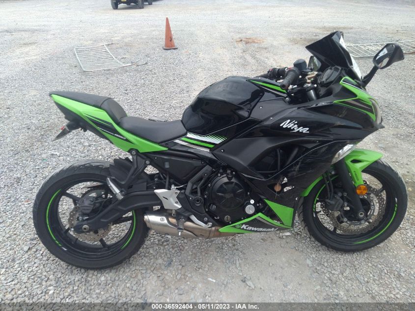 2017 KAWASAKI EX650 F - JKAEXEK19HDH02593