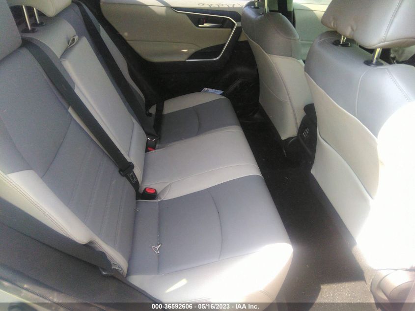 2019 TOYOTA RAV4 XLE PREMIUM - JTMA1RFV6KD041124