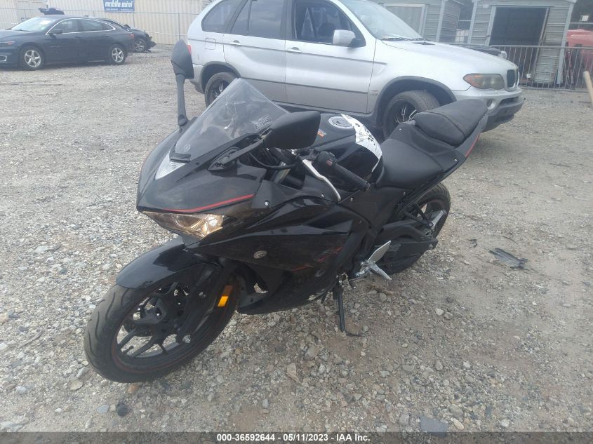 2018 YAMAHA YZFR3 MH3RH06Y7JK017673
