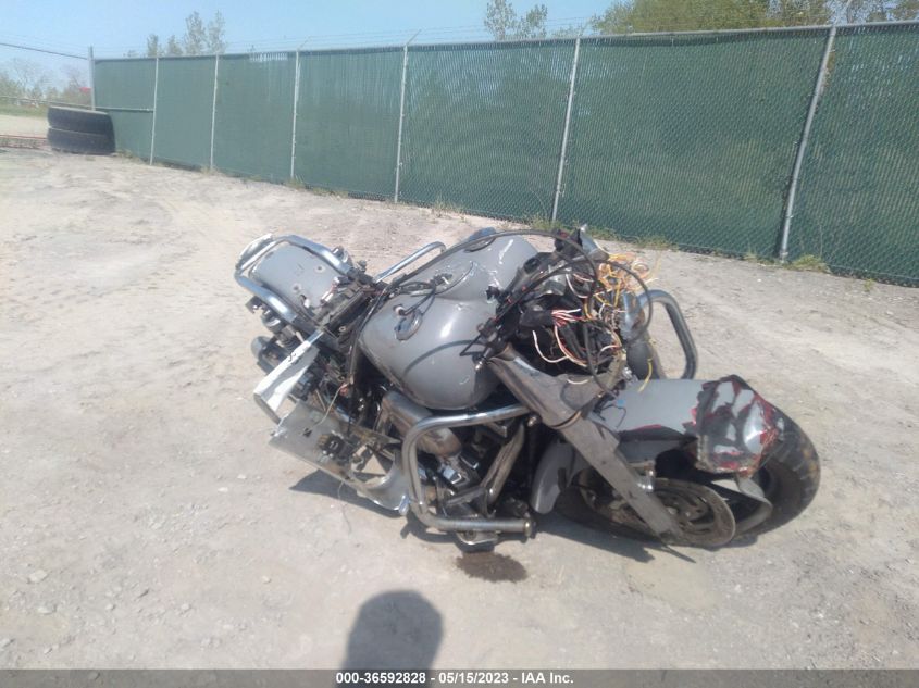2000 HARLEY-DAVIDSON FLHRI - 1HD1FBW10YY624049