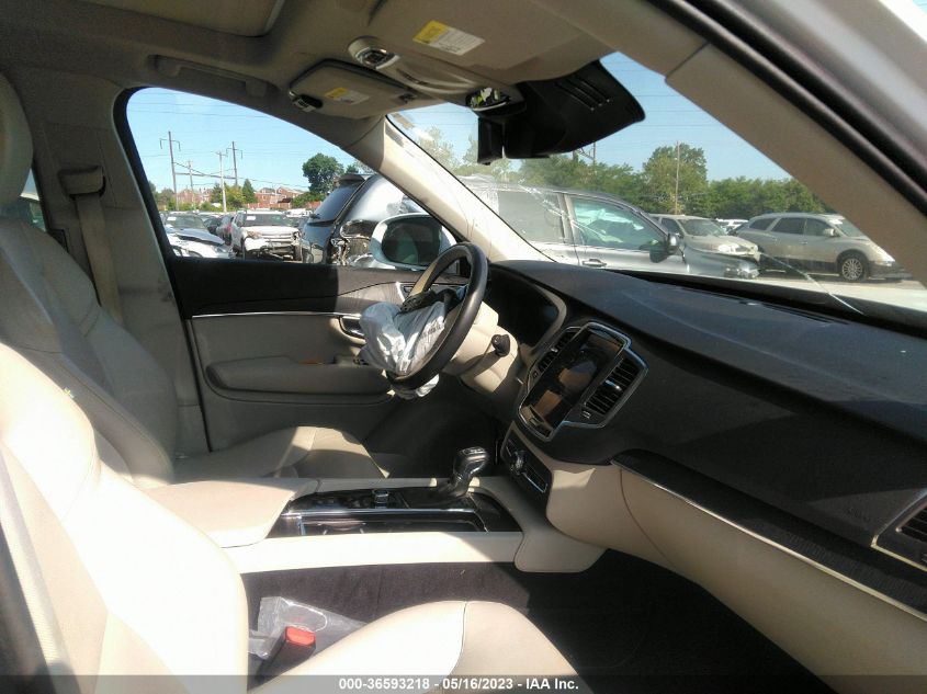 2020 VOLVO XC90 MOMENTUM - YV4102PK4L1588617
