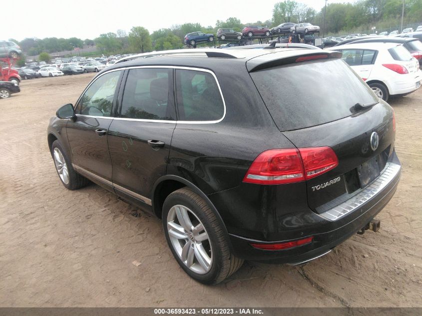 2013 VOLKSWAGEN TOUAREG EXEC WVGEP9BP0DD012160