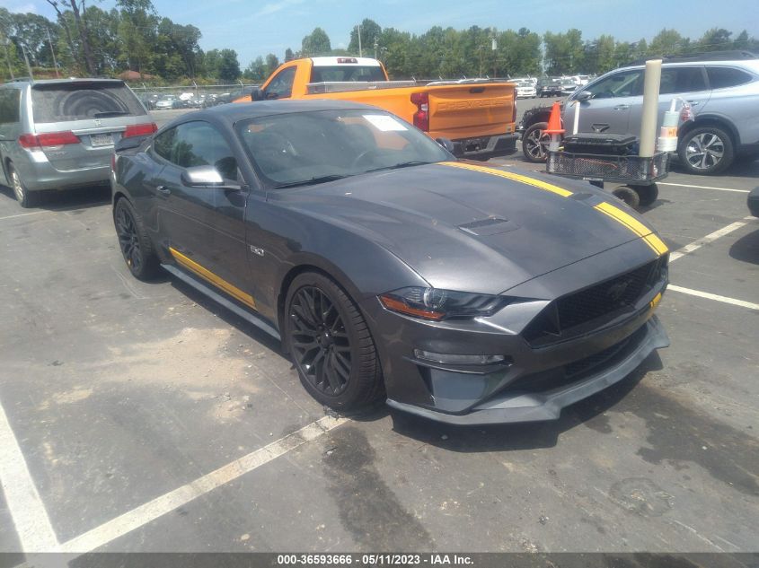 VIN 1FA6P8CF0J5137454 2018 FORD MUSTANG no.1