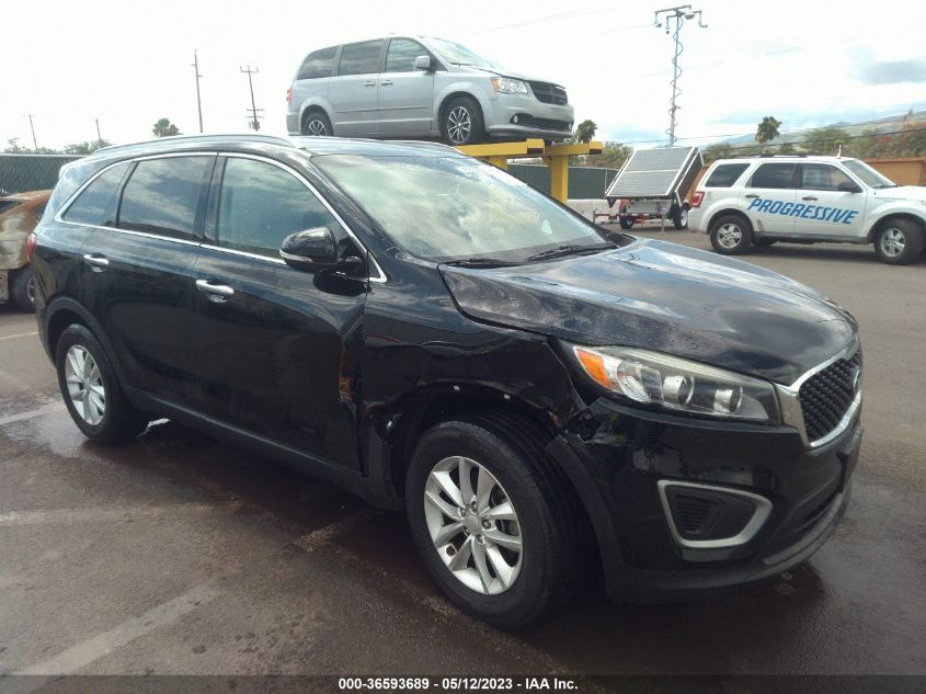 2017 KIA SORENTO LX - 5XYPG4A39HG275933