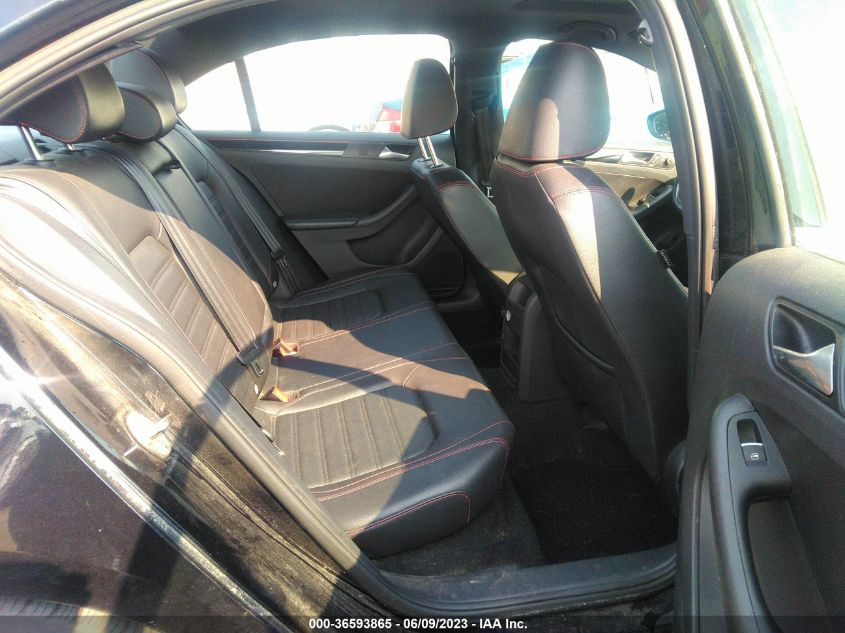 2016 VOLKSWAGEN JETTA SEDAN 2.0T GLI SEL - 3VW4S7AJ7GM337250