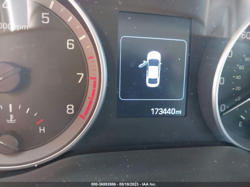 2017 HYUNDAI ELANTRA SE - 5NPD84LF5HH098135