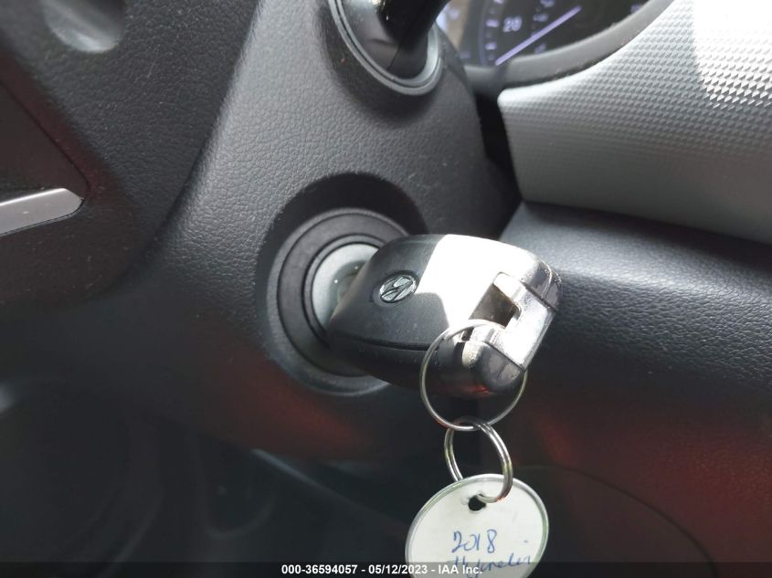 2018 HYUNDAI KONA SE - KM8K12AA6JU127902