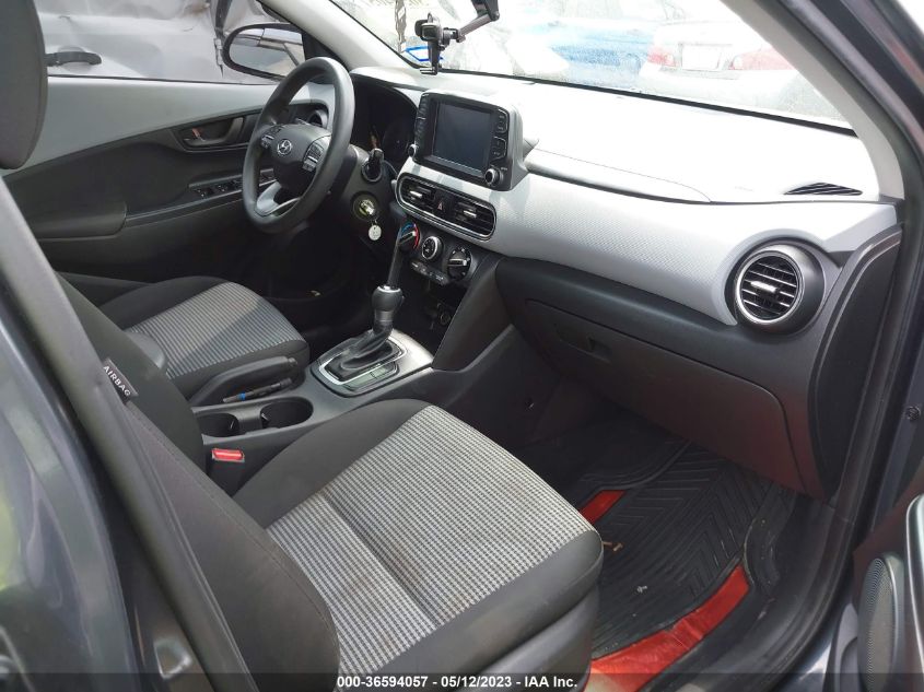 2018 HYUNDAI KONA SE - KM8K12AA6JU127902