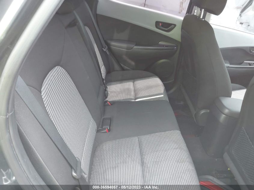2018 HYUNDAI KONA SE - KM8K12AA6JU127902