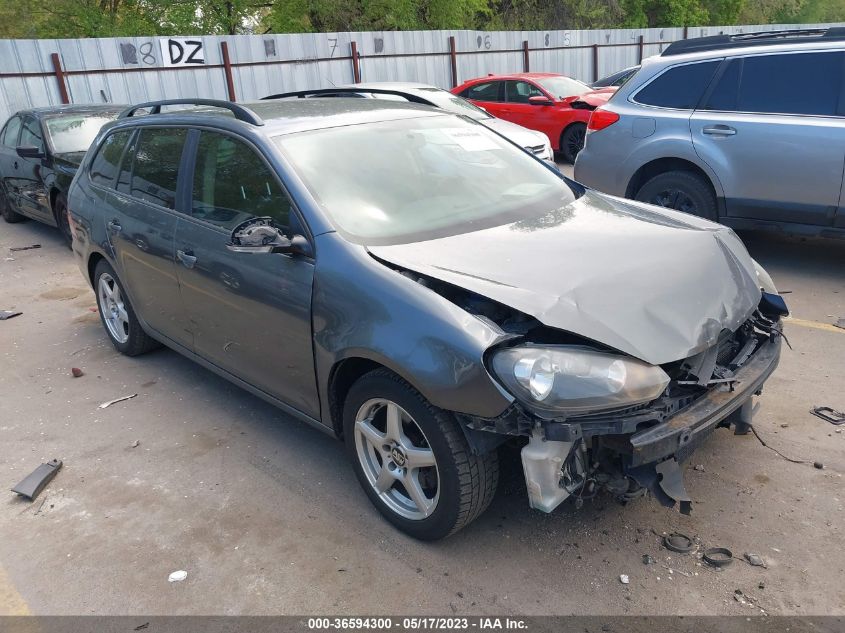 2013 VOLKSWAGEN JETTA SPORTWAGEN S - 3VWPP7AJ7DM646971