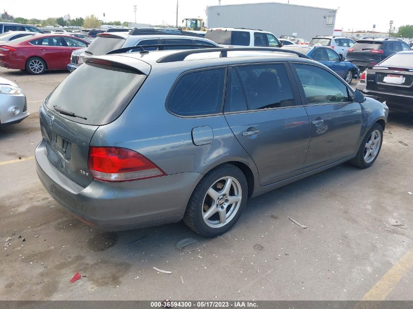2013 VOLKSWAGEN JETTA SPORTWAGEN S - 3VWPP7AJ7DM646971