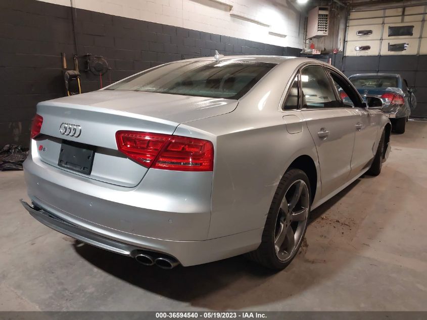 2014 AUDI S8 - WAUD2AFD3EN002845